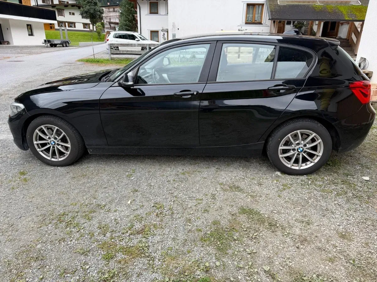 BMW 1 Series 2016 photo 2