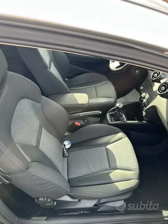 Audi A1 2011 photo 3