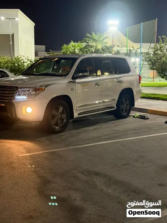 Toyota Land Cruiser 2013 photo 4