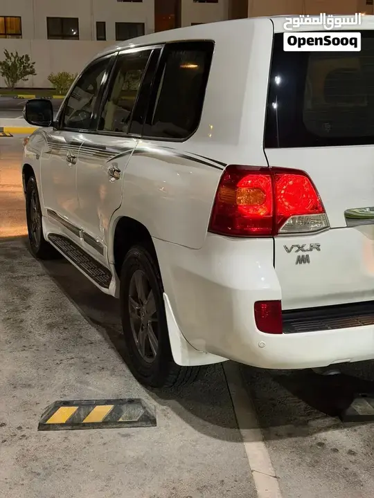 Toyota Land Cruiser 2013 photo 3