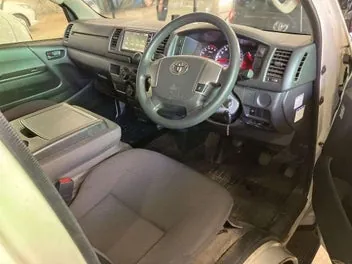 Toyota Hiace 2020 photo 5