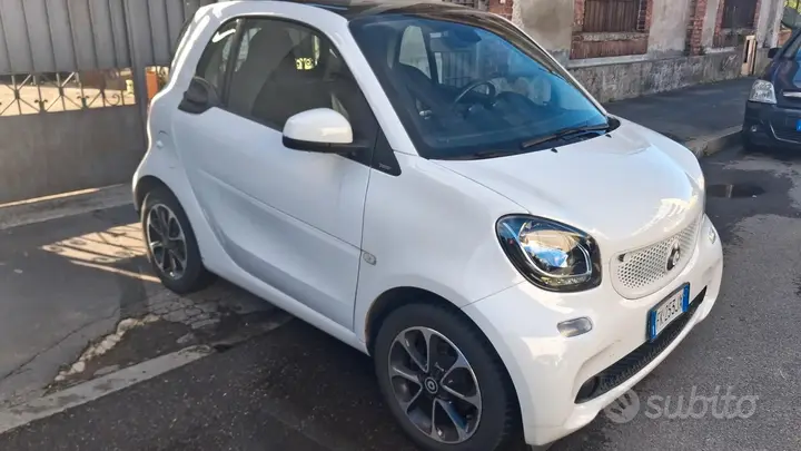 Smart Fortwo 2017 photo 3