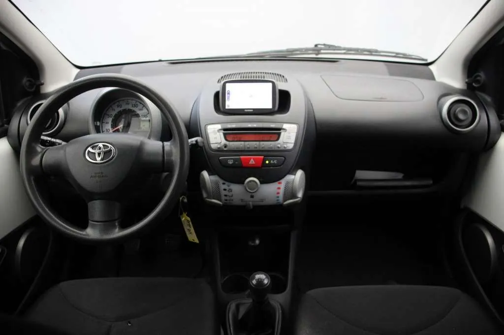 Toyota Aygo 2014 photo 2