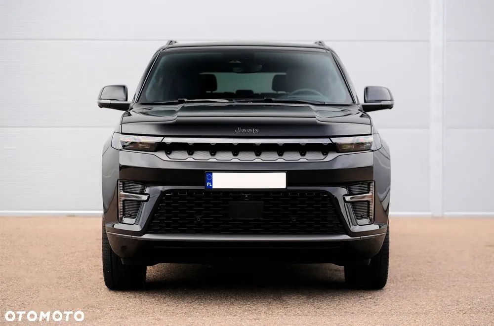 Jeep Grand Wagoneer 2026 photo 5