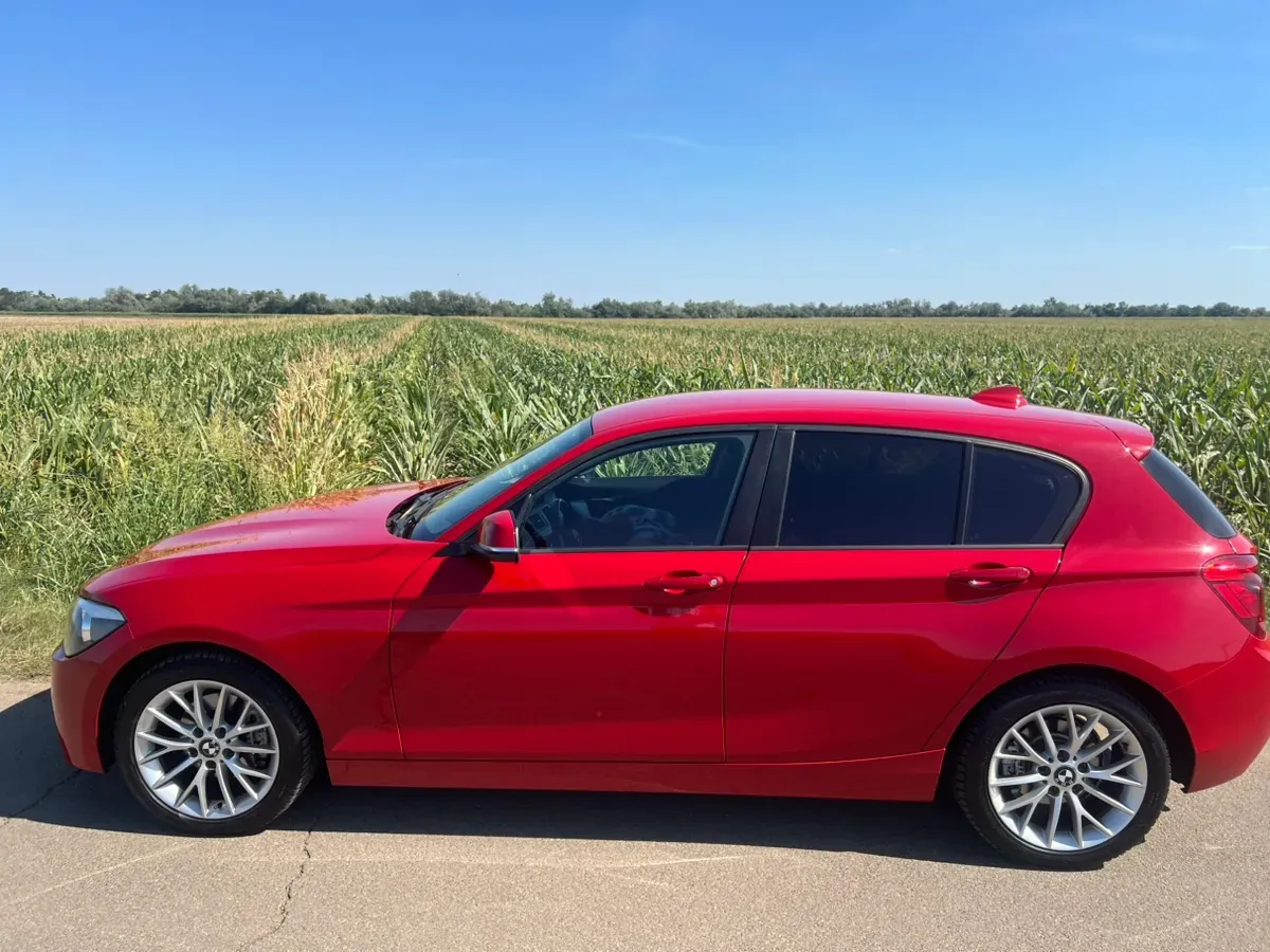BMW 1 Series 2012 photo 3