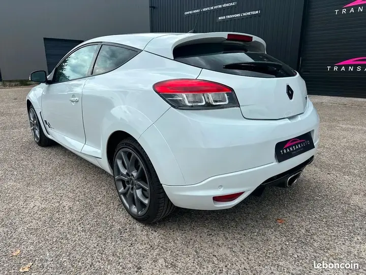 Renault Megane 2013 photo 3