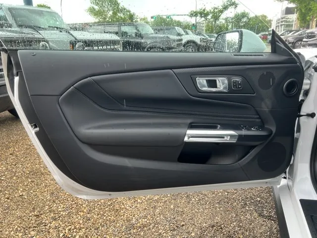 Ford Mustang 2026 photo 5