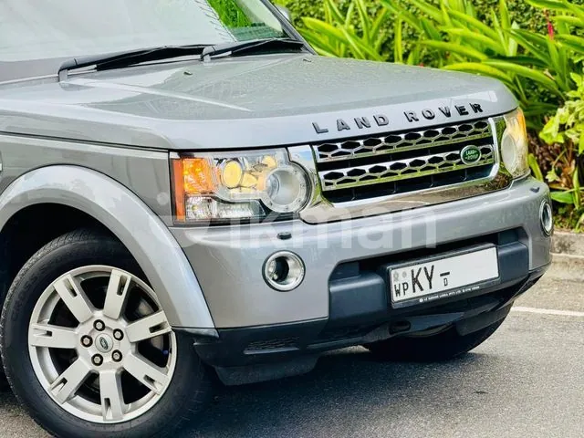 Land Rover Discovery 2012 photo 2