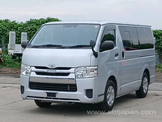 Toyota Hiace 2018 photo 3