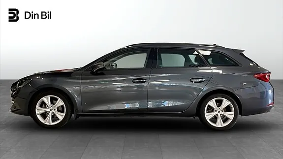 Seat Leon 2024 photo 2
