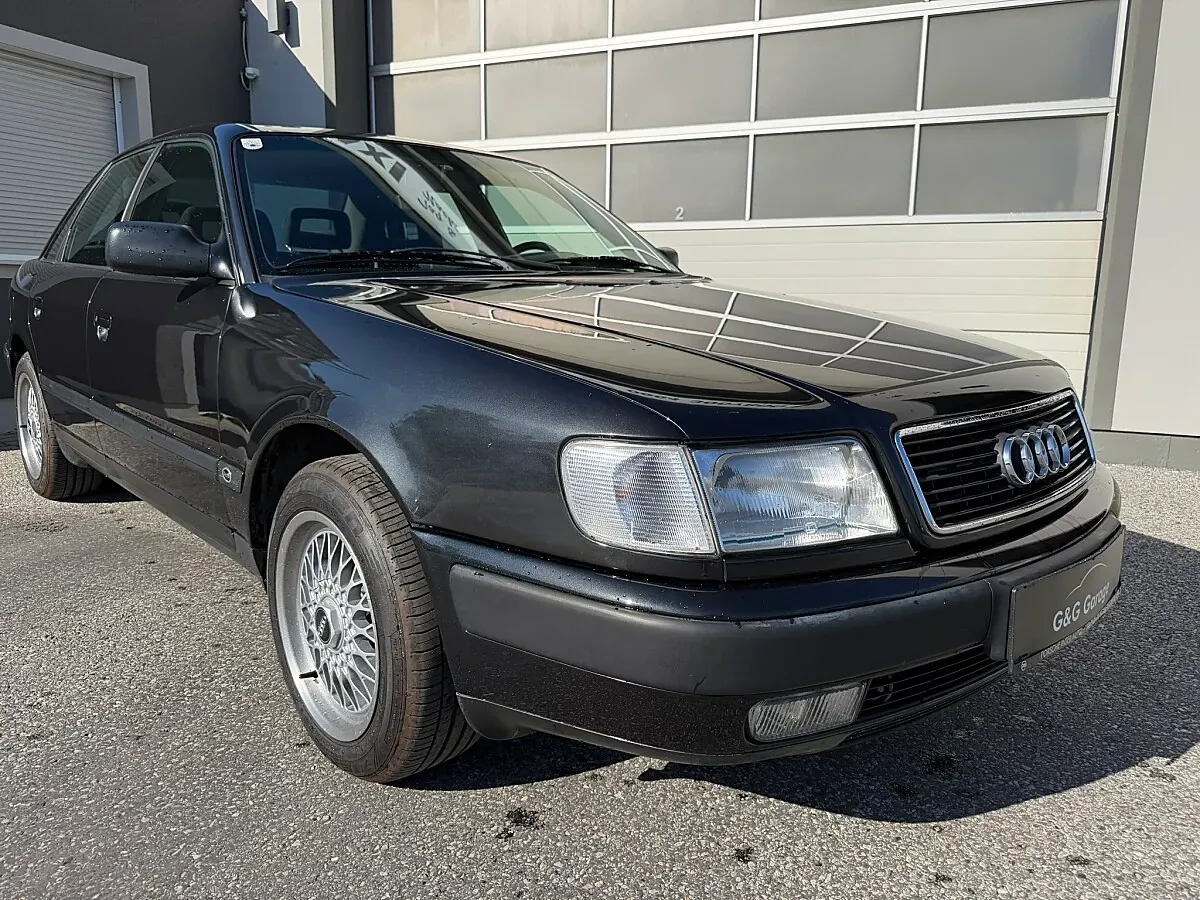 Audi 100