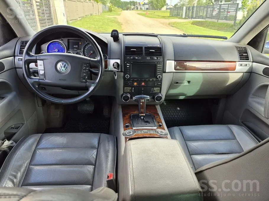 Volkswagen Touareg 2003 photo 5