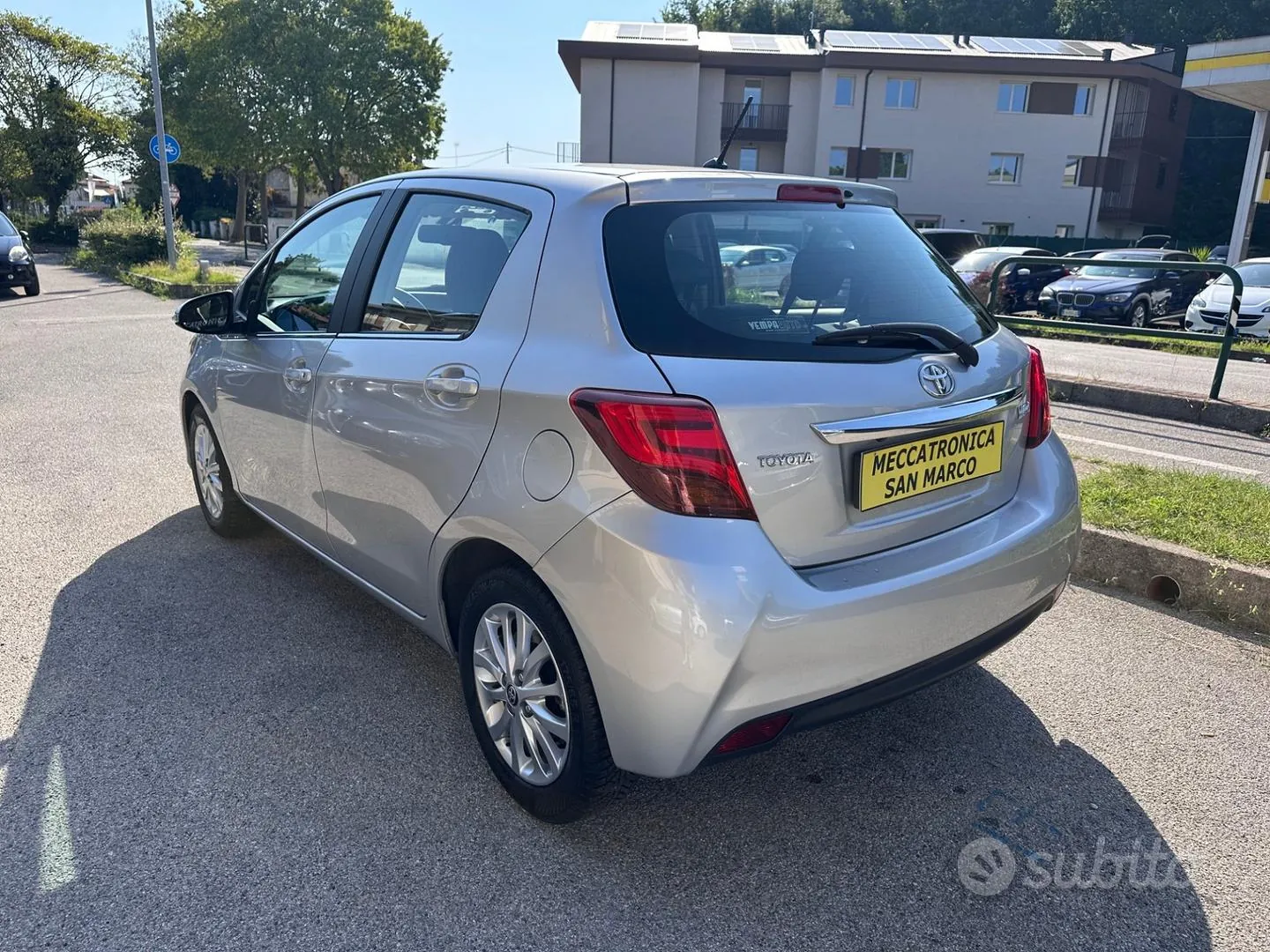 Toyota Yaris 2015 photo 4