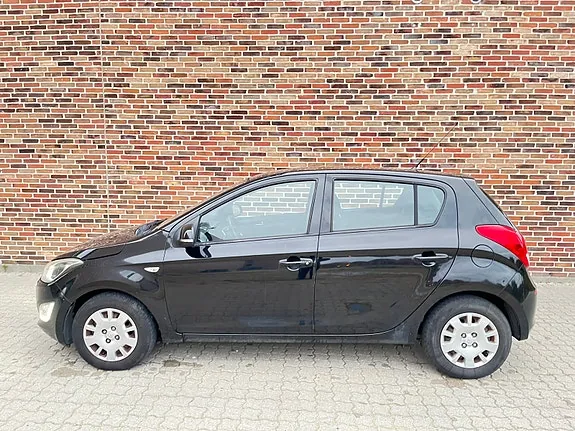 Hyundai I20 2012 photo 2
