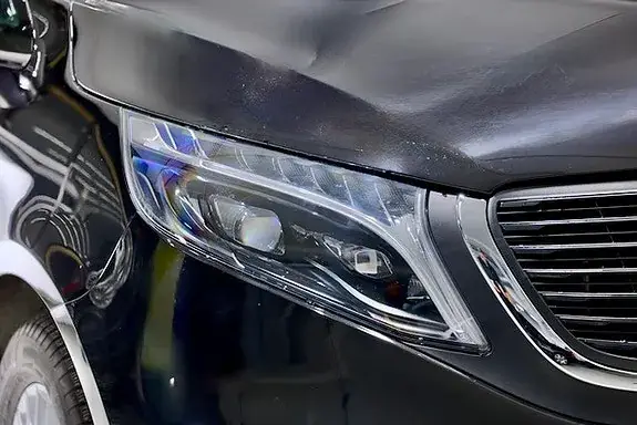 Mercedes-Benz Eqv300 2025 photo 5