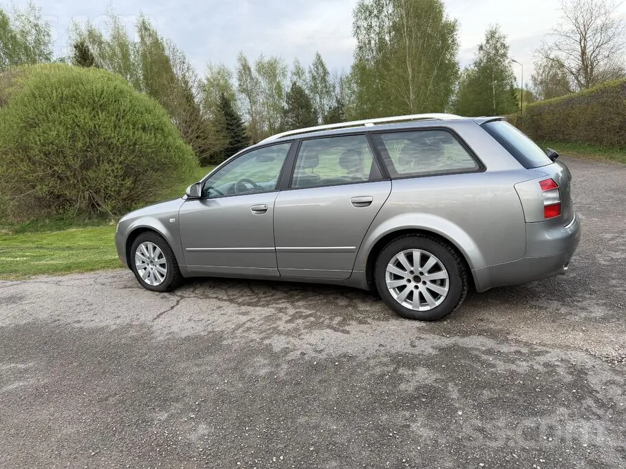 Audi A4 2004 photo 5