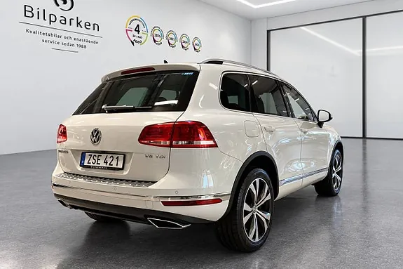 Volkswagen Touareg 2018 photo 2