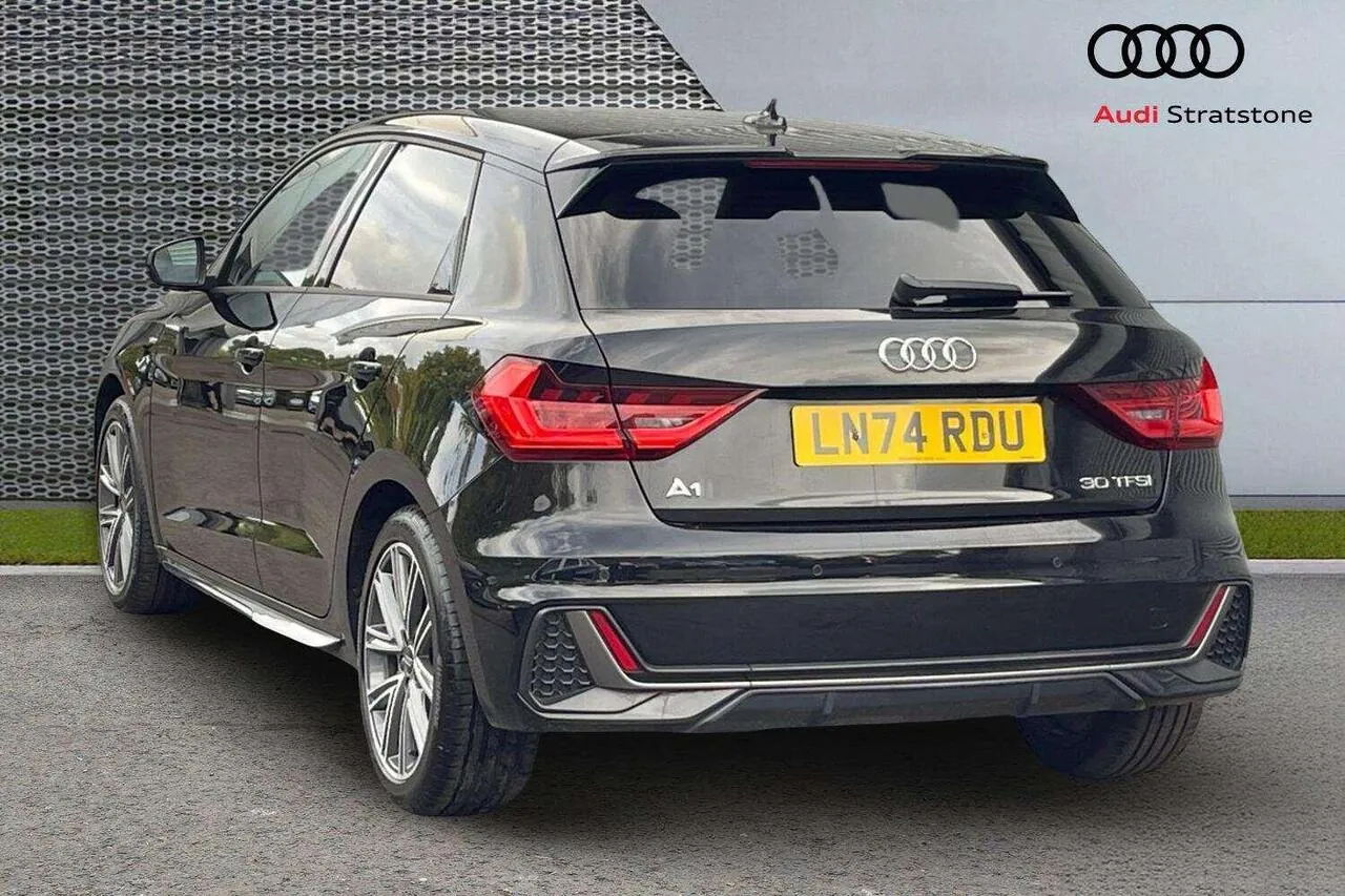 Audi A1 2024 photo 3
