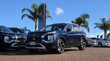 Mitsubishi Outlander 2025 photo 2