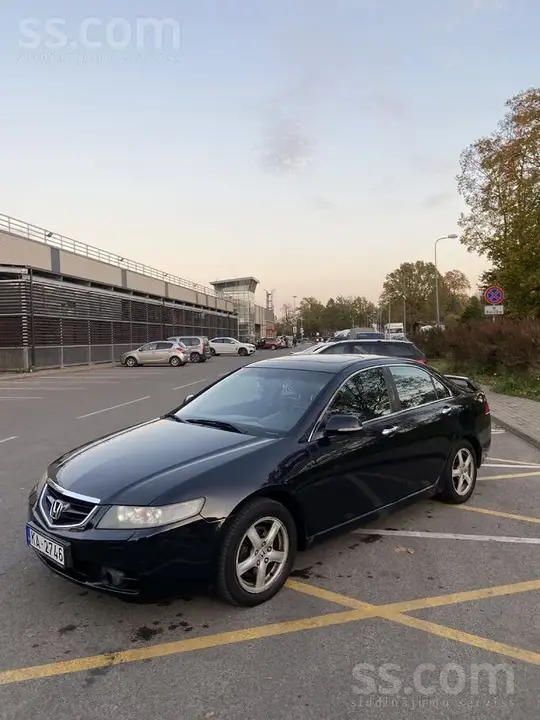 Honda Accord 2005 photo 2