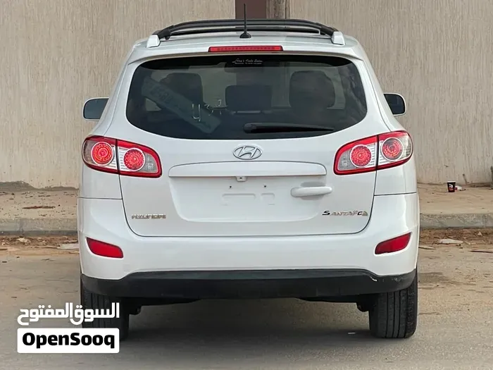 Hyundai Santa Fe 2011 photo 4
