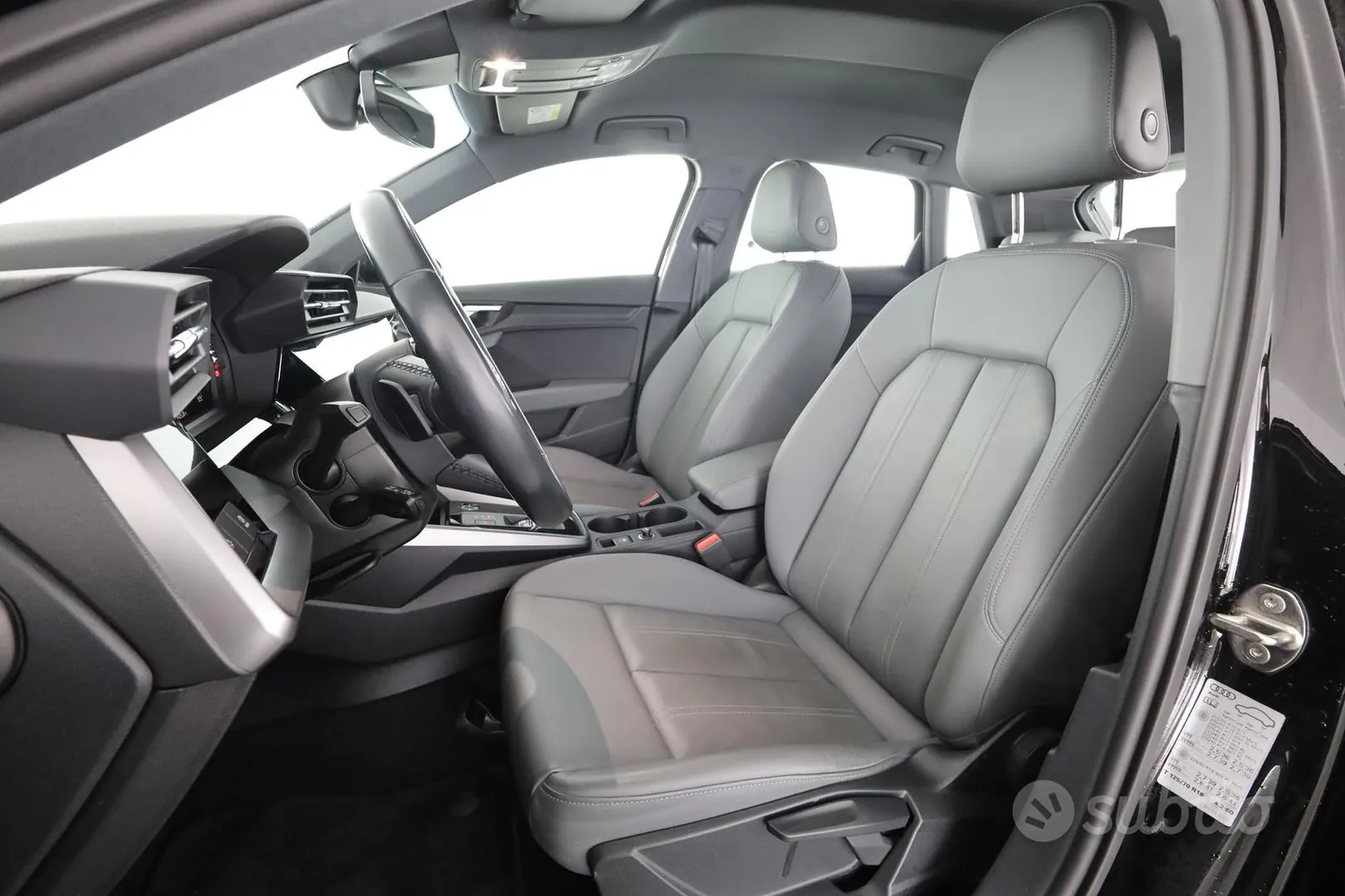 Audi A3 2023 photo 2