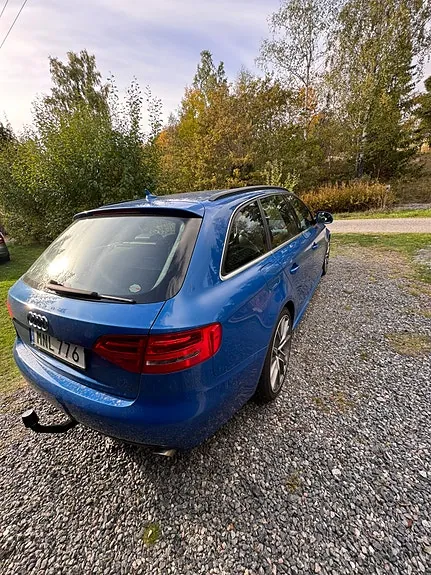 Audi A4 2009 photo 3