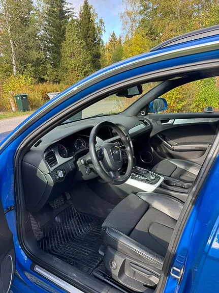 Audi A4 2009 photo 4