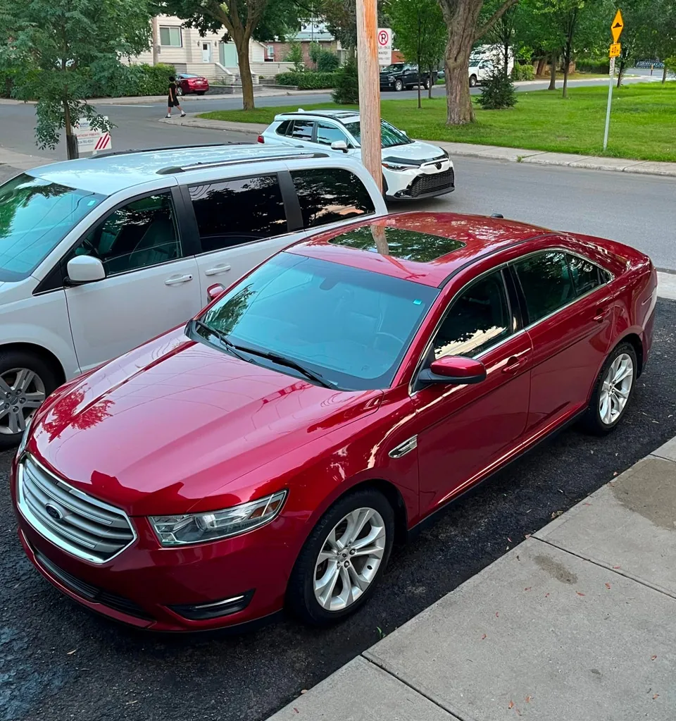 Ford Taurus