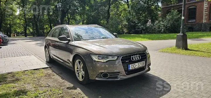 Audi A6 2011 photo 2