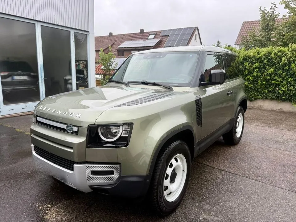 Land Rover Defender 90