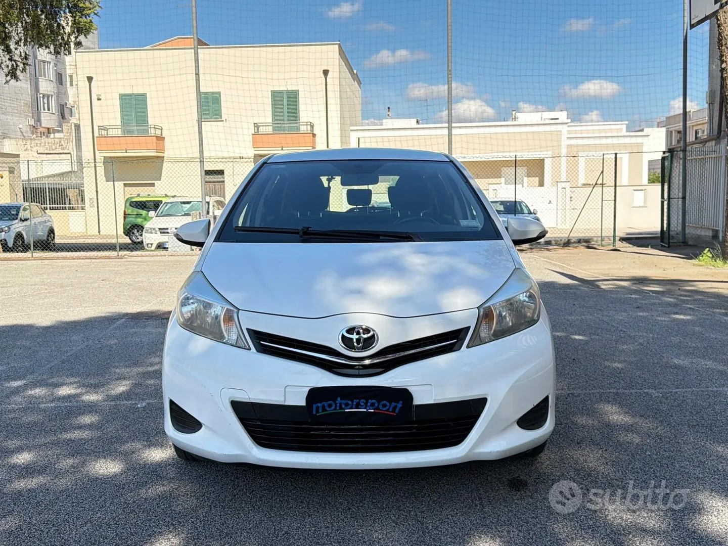 Toyota Yaris 2014 photo 3