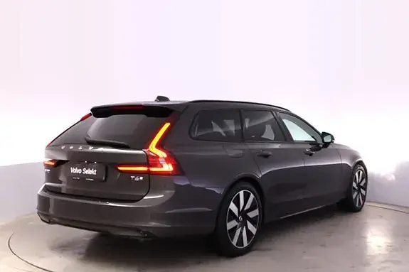 Volvo V90 2025 photo 4