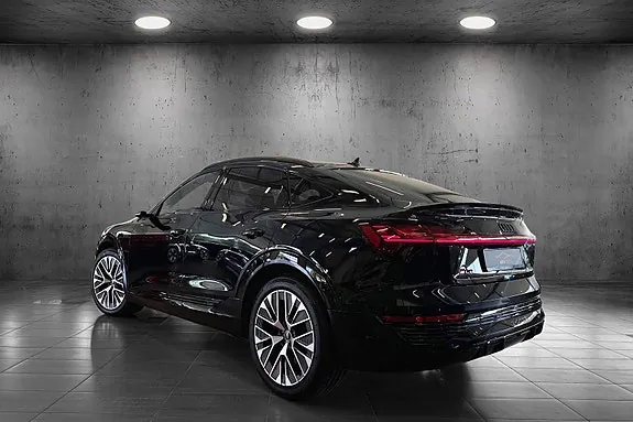 Audi Q8 E-Tron 2024 photo 3
