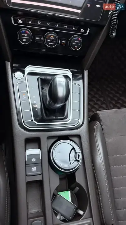 Volkswagen Passat 2015 photo 2