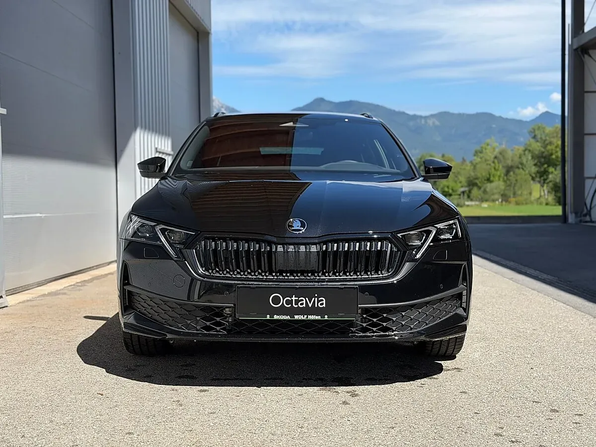 Skoda Octavia 2026 photo 2