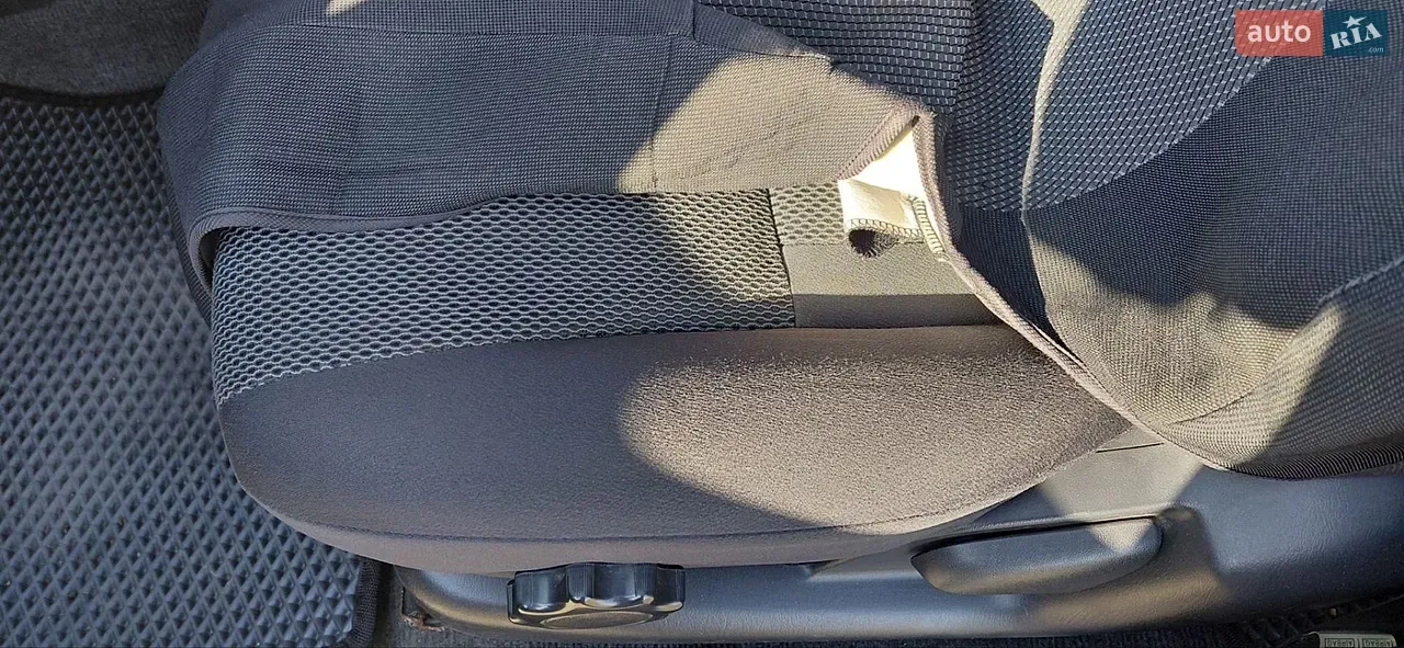 Toyota Rav4 2003 photo 4