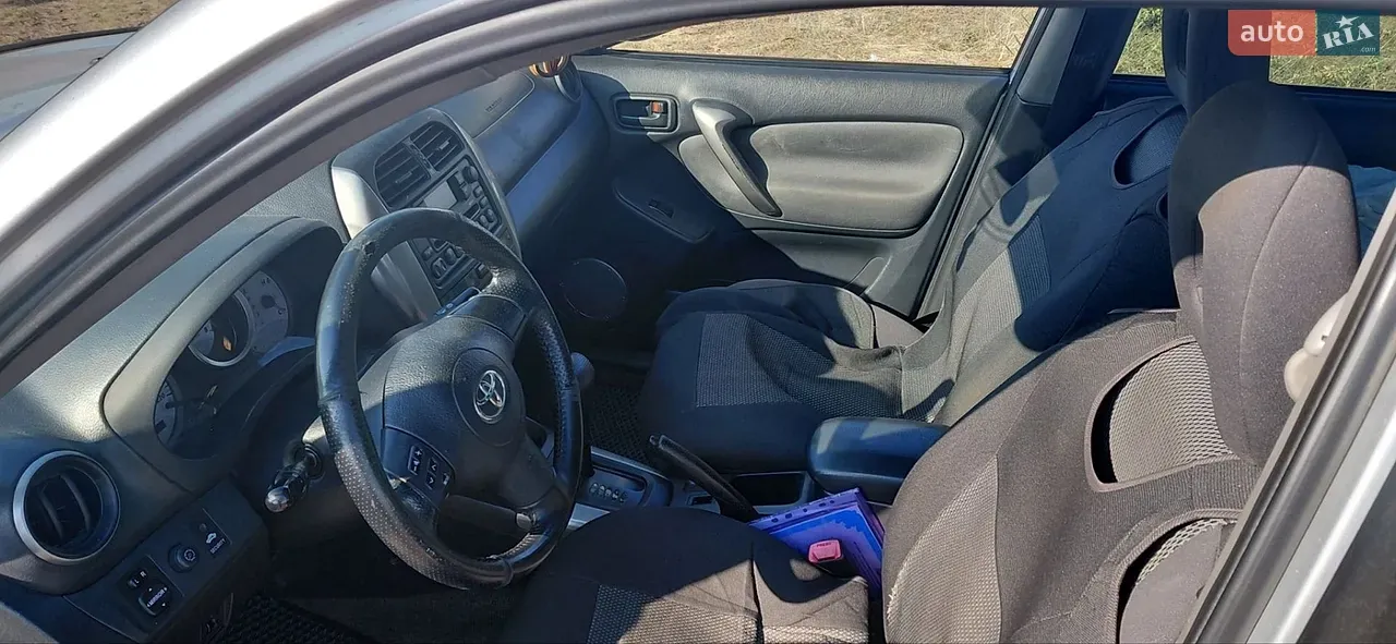 Toyota Rav4 2003 photo 3