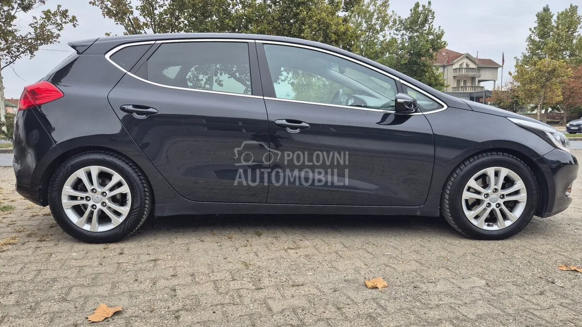 Kia Ceed 2015 photo 4