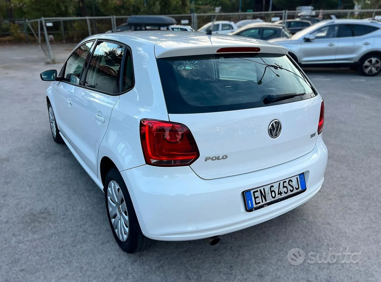Volkswagen Polo 2012 photo 3