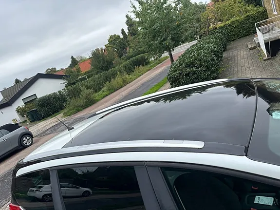 Peugeot 5008 2010 photo 4