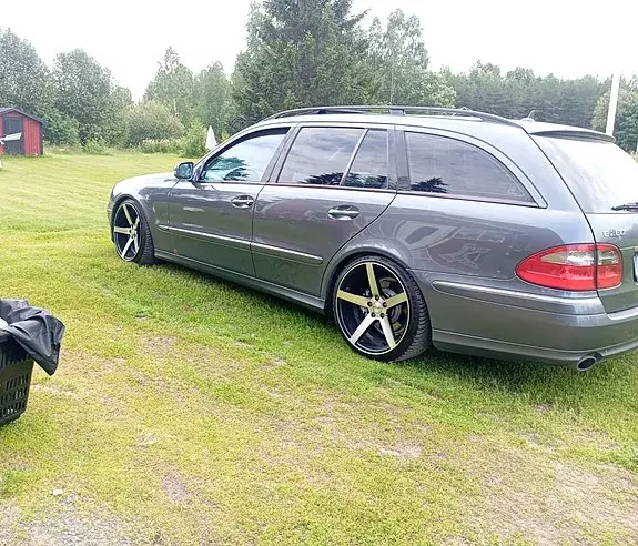 Mercedes-Benz E 280 2009 photo 2