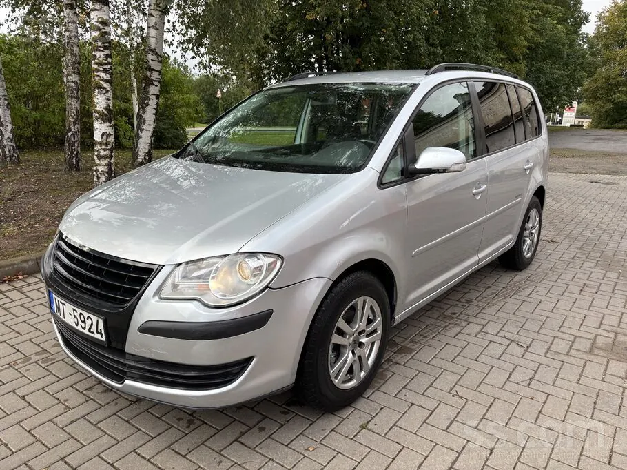 Volkswagen Touran 2008 photo 3