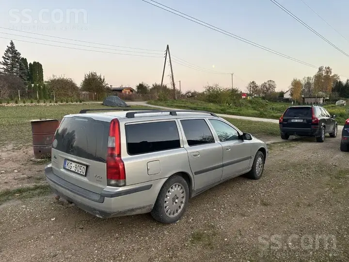 Volvo V70 2000 photo 4