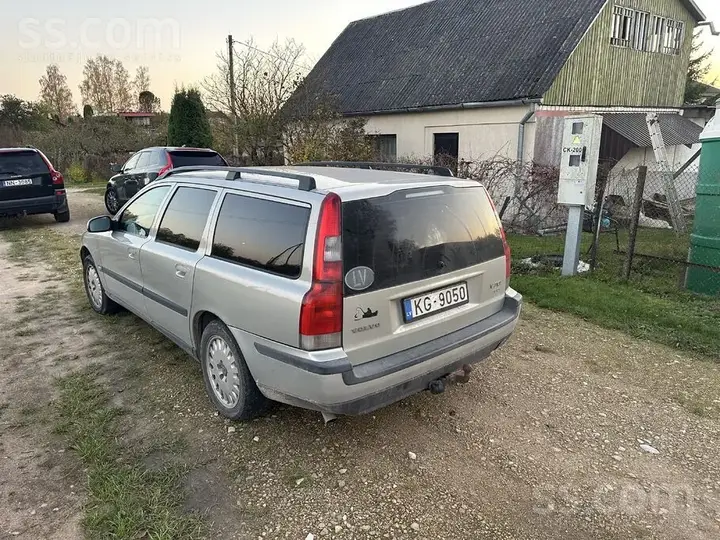Volvo V70 2000 photo 3