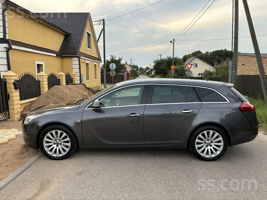 Opel Insignia 2012 photo 2