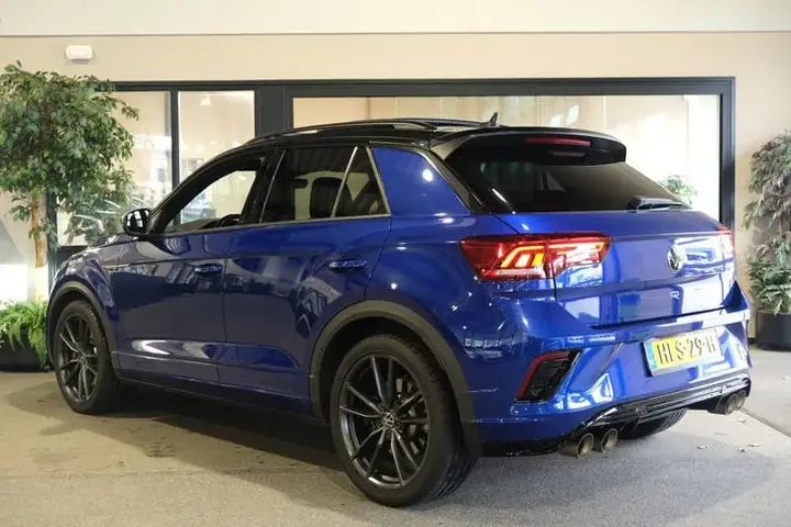 Volkswagen T-Roc 2021 photo 2