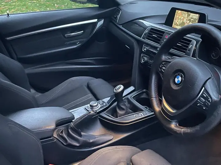 BMW 3 Series 2016 photo 5