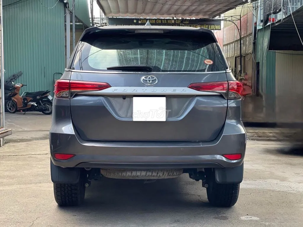 Toyota Fortuner 2017 photo 3