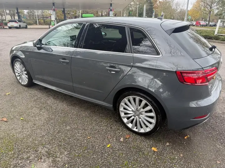 Audi A3 2018 photo 5